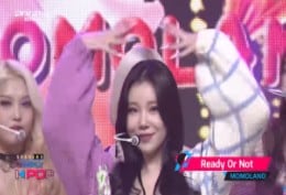 [Simply K-Pop] MOMOLAND (모모랜드) - Ready Or Not + Merry Go Round ?Year-End Special?